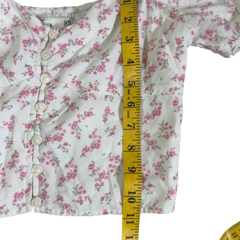 Hollister Floral Puff Sleeve Crop Top Women XS White Pink Smocked Back Coquette - Picture 4 of 5